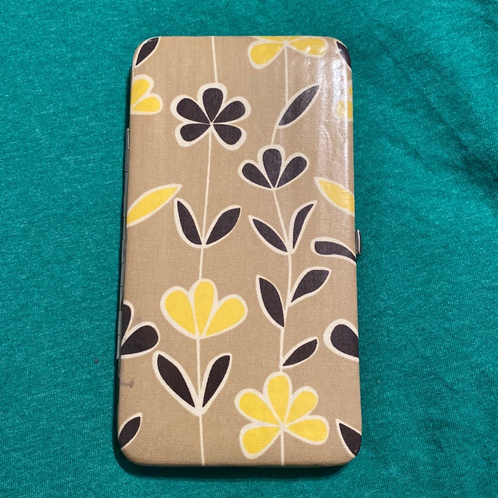 Floral Clasp wallet